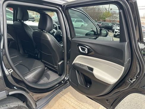 Used 2023 Jeep Compass Limited image 16