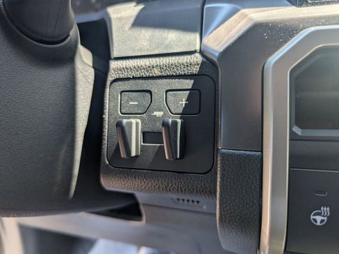 Used 2024 Toyota Tacoma TRD Off-Road w/ TRD Off Road Premium Package image 16