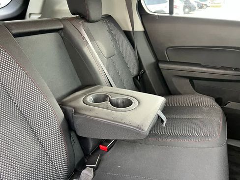 Used 2017 Chevrolet Equinox LT w/ Convenience Package image 18