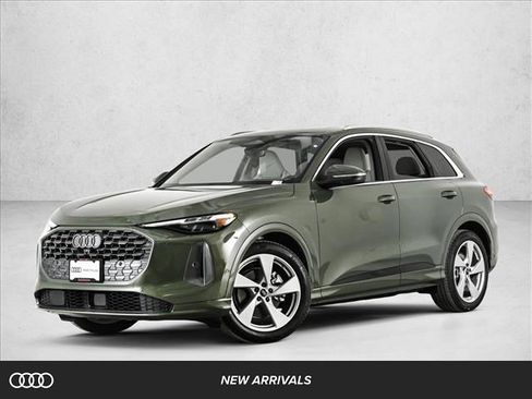 New 2025 Audi Q5 Prestige image 1