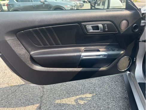 Used 2019 Ford Mustang Premium RWD image 10