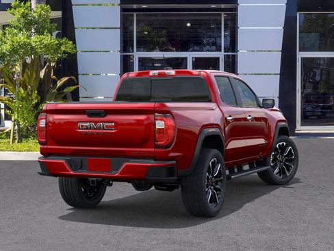 New 2026 GMC Canyon Denali w/ LPO, Black Badging Package image 4