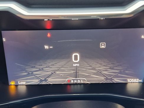 Used 2024 GMC Canyon Elevation w/ Trailering Package image 21