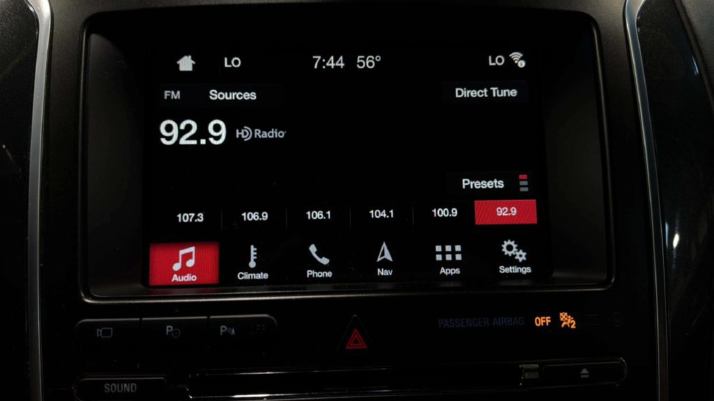 Used 2018 Ford Explorer Platinum AWD/4WD image 28