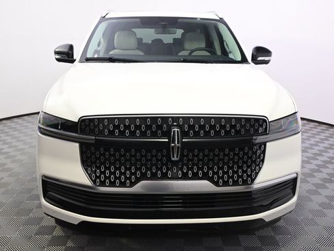 New 2026 Lincoln Navigator Reserve AWD/4WD image 10