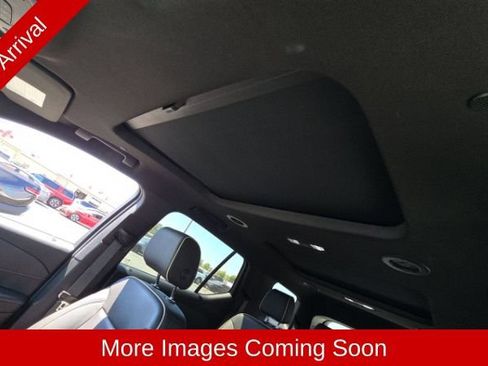 Used 2023 Chevrolet Traverse Premier w/ Redline Edition FWD image 12