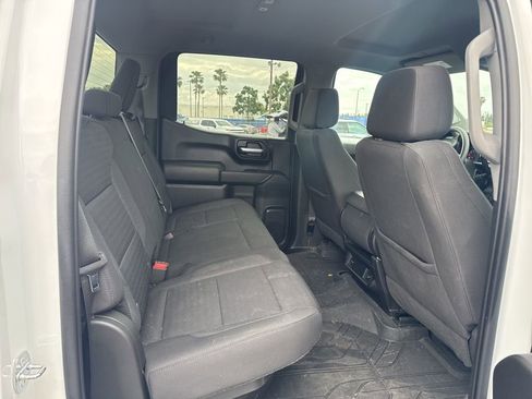 Used 2023 Chevrolet Silverado 1500 Custom image 11