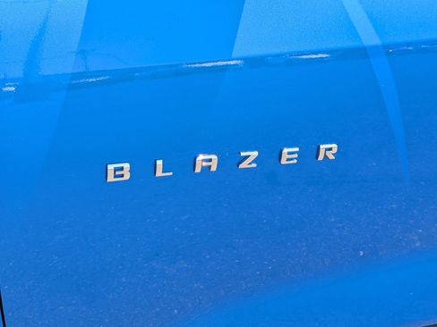 Used 2024 Chevrolet Blazer LT w/ Convenience Package AWD/4WD image 31