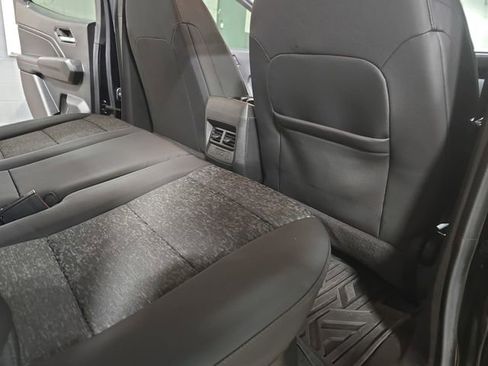 Used 2023 Chevrolet Colorado Z71 w/ Z71 Convenience Package 2 image 15