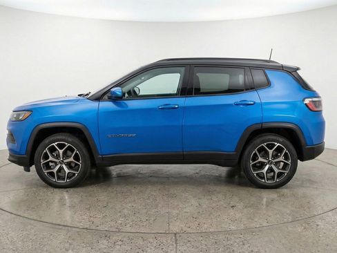 Used 2025 Jeep Compass Limited AWD/4WD image 5