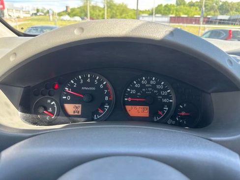 Used 2016 Nissan Frontier SV w/ SV Value Truck Package AWD/4WD image 19