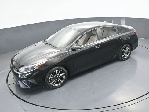 Used 2022 Kia Forte LXS w/ LXS Technology Package image 42