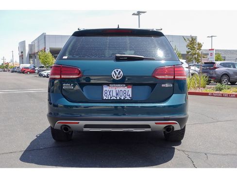 Used 2019 Volkswagen Golf Alltrack S AWD/4WD image 5