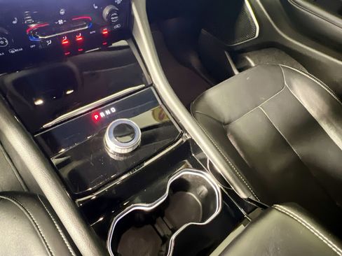 Used 2022 Jeep Grand Cherokee Limited RWD image 26