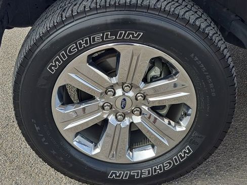 Used 2019 Ford F150 XLT w/ Equipment Group 302A Luxury AWD/4WD image 8