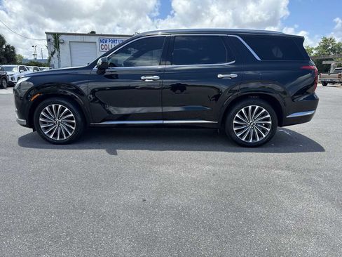 Used 2024 Hyundai Palisade Calligraphy AWD/4WD image 3