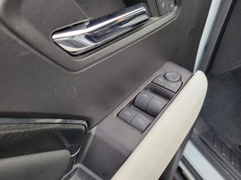 Certified 2024 GMC Canyon AT4X image 33