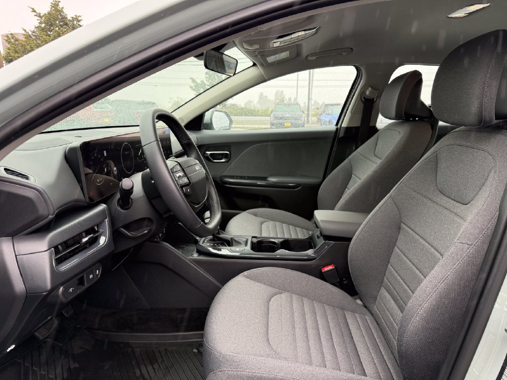 Certified 2025 Kia K4 EX FWD image 15