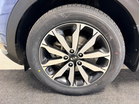 Used 2018 Kia Sportage EX AWD/4WD image 15