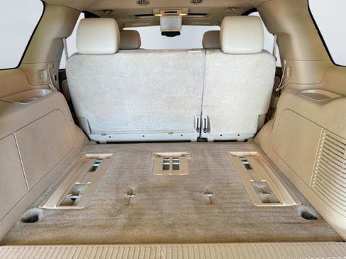 Used 2014 Chevrolet Tahoe LTZ image 14