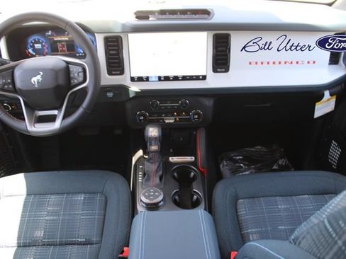 New 2026 Ford Bronco Heritage Edition AWD/4WD image 11