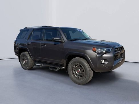 Used 2020 Toyota 4Runner SR5 image 1