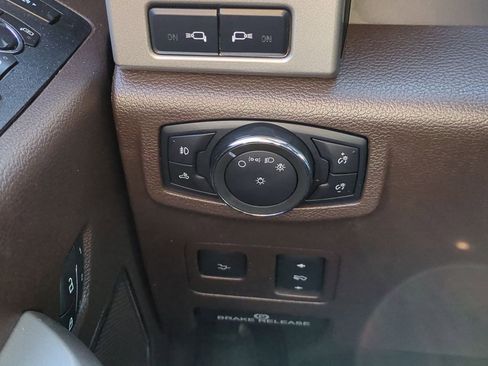 Used 2017 Ford F450 King Ranch w/ King Ranch Ultimate Package image 21