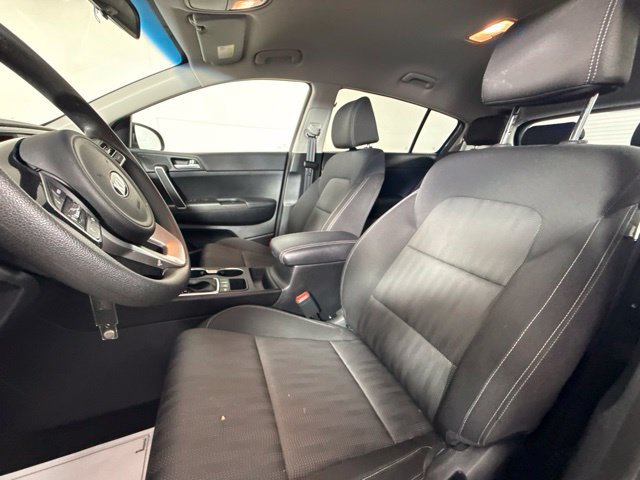 Used 2020 Kia Sportage LX AWD/4WD image 16