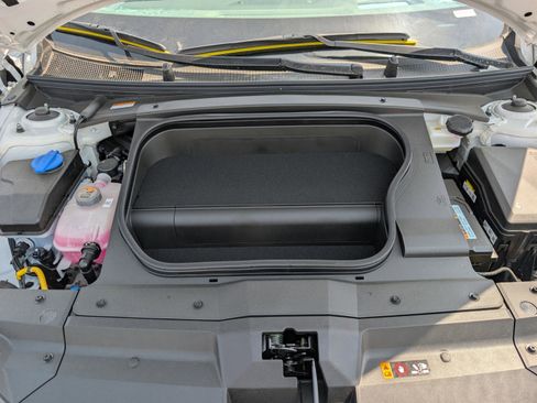 New 2025 Hyundai Ioniq 6 Limited image 34