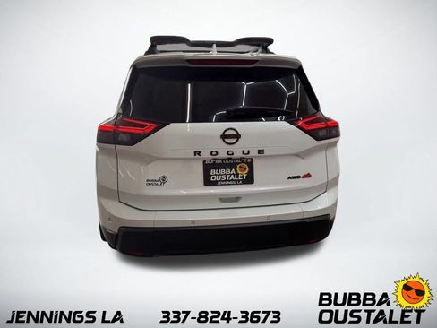 Used 2025 Nissan Rogue SV AWD/4WD image 4