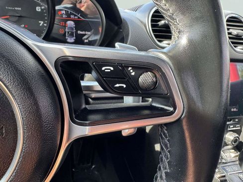 Used 2018 Porsche 718 Boxster RWD image 28