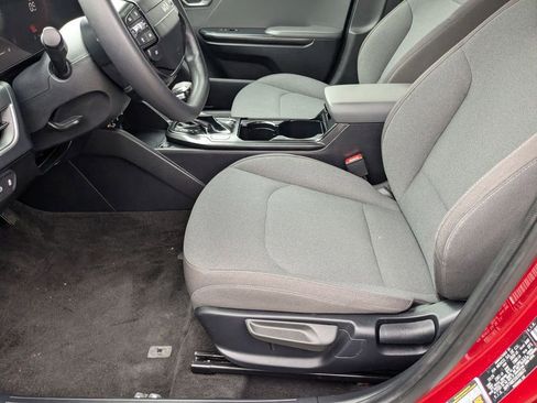 Used 2025 Kia K4 LXS image 11