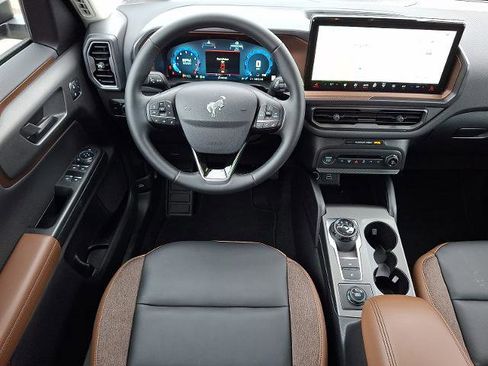 Certified 2025 Ford Bronco Sport Outer Banks w/ Outer Banks Tech Package+ image 11