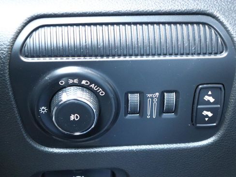 Used 2024 Jeep Wagoneer L Series II w/ Flexible Seating Group AWD/4WD image 50