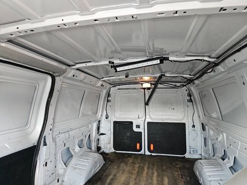 Used 2011 Ford E-150 and Econoline 150 w/ PWR Group image 21