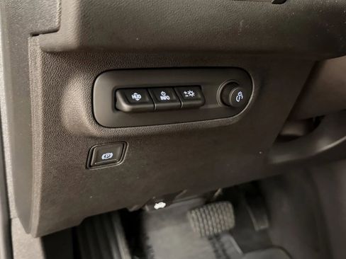 Used 2024 GMC Terrain Denali w/ Denali Premium Package AWD/4WD image 18