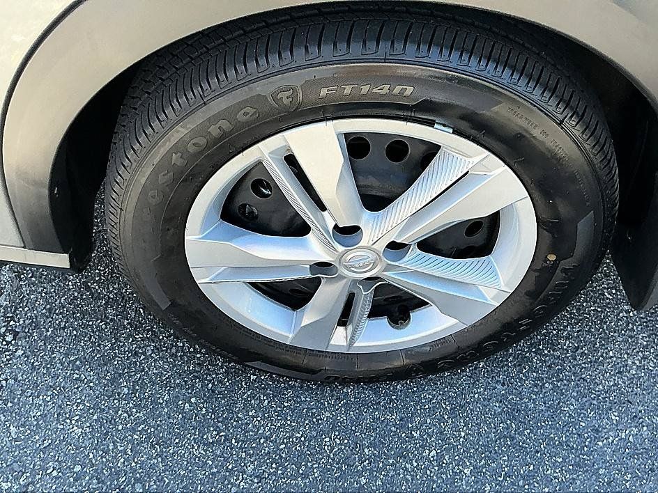Certified 2025 Nissan Kicks Play S FWD image 7