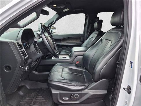 Used 2018 Ford Expedition Max Limited RWD image 11