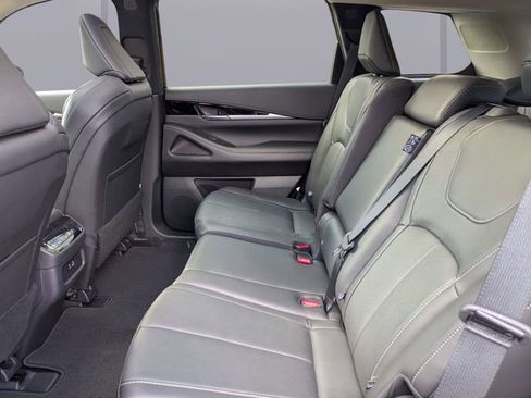 Certified 2025 INFINITI QX60 Pure FWD image 14