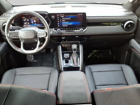 Used 2024 Chevrolet Colorado Z71 w/ Z71 Convenience Package 2 image 10