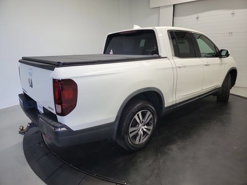 Used 2017 Honda Ridgeline RTS image 9