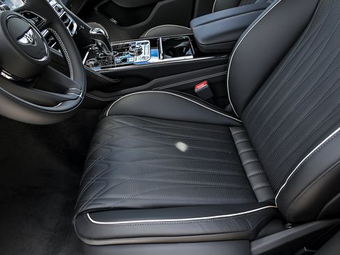 New 2026 Bentley Flying Spur Plug-In Hybrid AWD/4WD image 21
