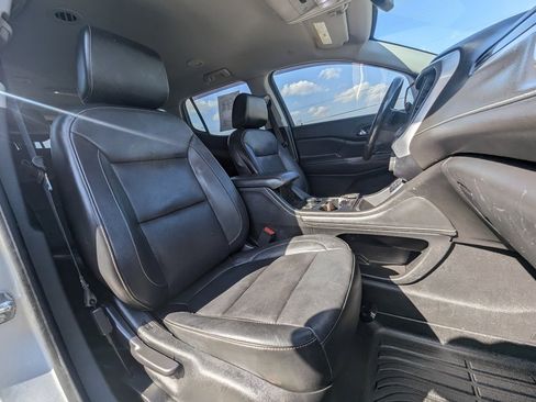 Used 2020 GMC Acadia SLT image 19