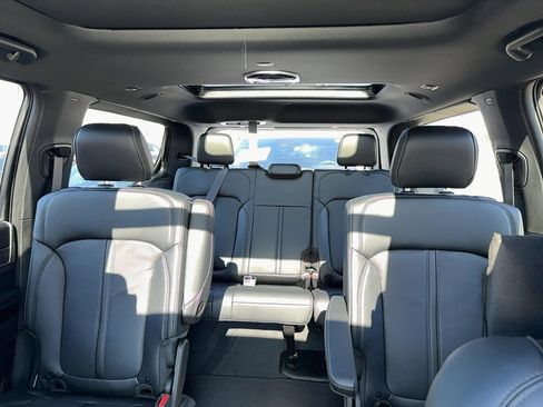 New 2026 Jeep Grand Wagoneer Limited AWD/4WD image 11