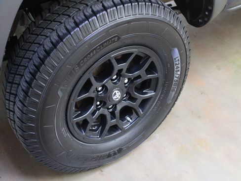 Used 2021 Toyota Tacoma SR image 26