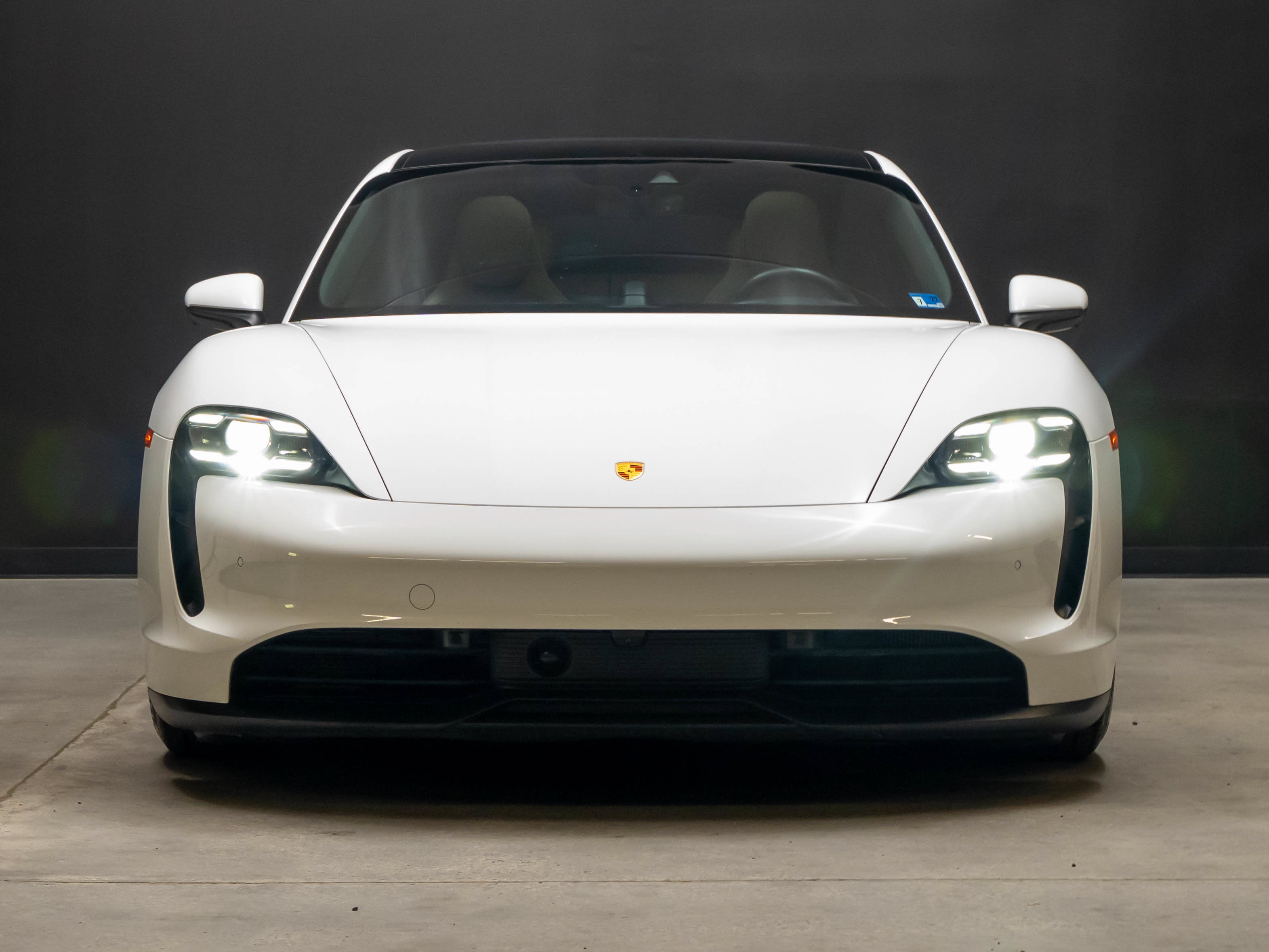 Certified 2024 Porsche Taycan 4S AWD/4WD image 10