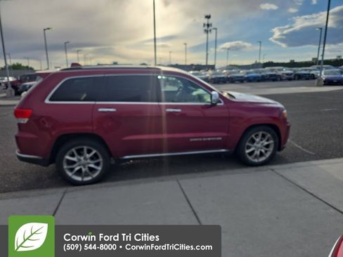 Used 2015 Jeep Grand Cherokee Summit AWD/4WD image 13