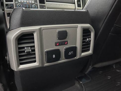 Used 2019 Ford F350 Lariat w/ Lariat Ultimate Package image 3