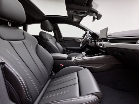 Used 2024 Audi A5 2.0T Premium Plus AWD/4WD image 30