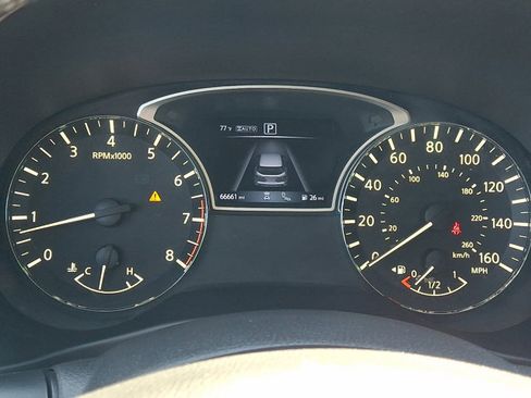 Used 2020 Nissan Pathfinder SV AWD/4WD image 23